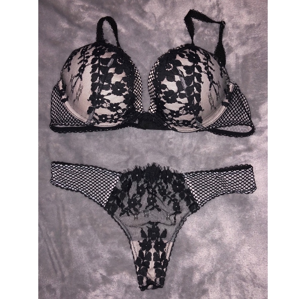 VS Dream Angels bra/panty set